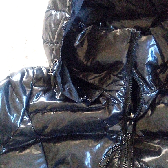 Black wet look Down coat - Picture 9 of 11